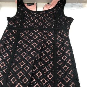 Size 6 women’s dress floral design black and pink